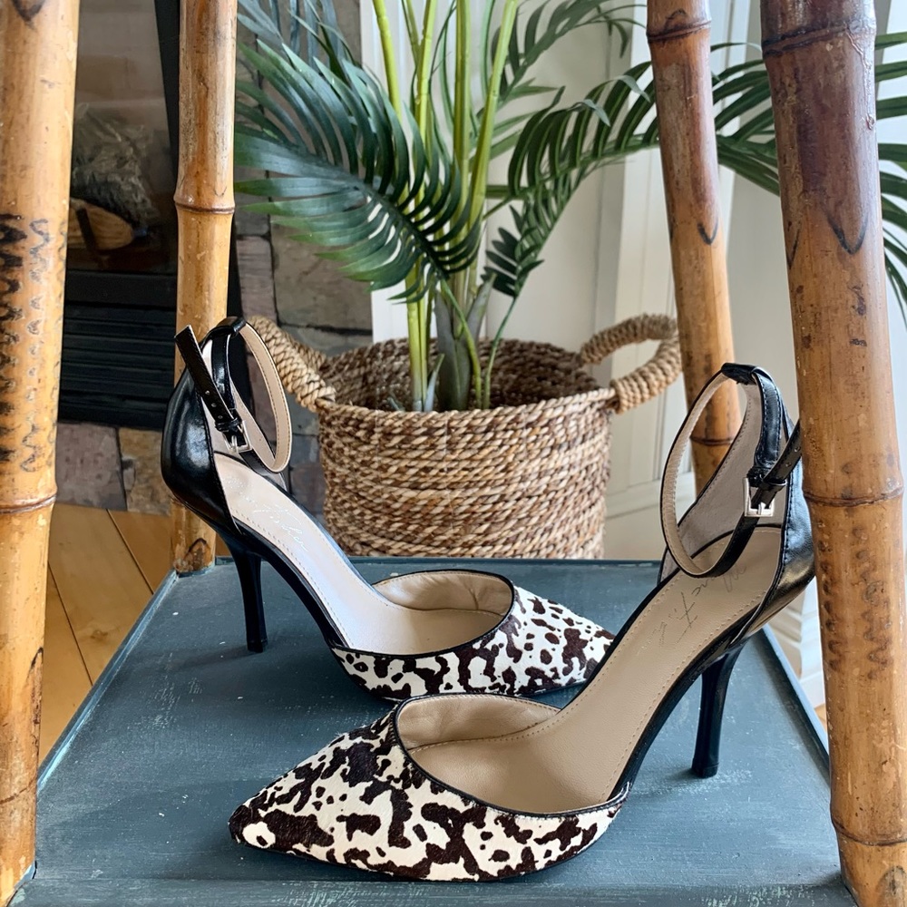 Marc Fisher animal print 4” heel